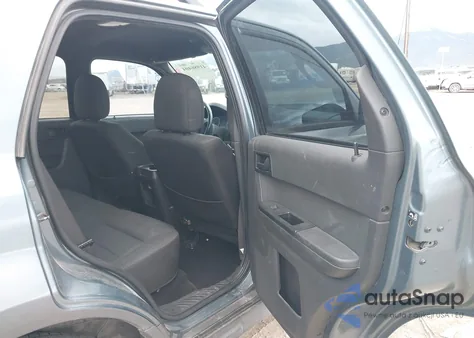 2012 Ford Escape Xlt from USA, damaged, VIN 1FMCU0DG0CKB06087